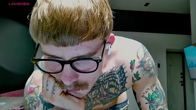 white King9999 online show from 11/22/25, 01:43