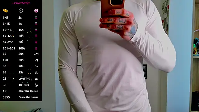 Snapshot of white_King9999 chatting on 02/10/26, 01:37 white King9999 online show from 02/10/26, 01:37