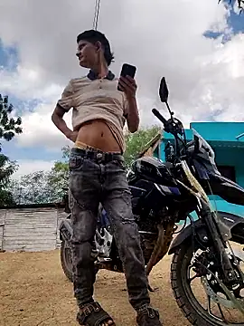 Valentinacuc online show from 11/23/25, 02:39