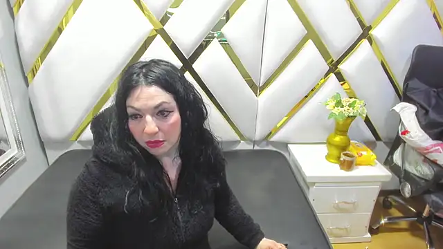 Snapshot of Luciana_Ass chatting on 02/03/25, 08:13 Luciana Ass online show from 02/03/25, 08:13