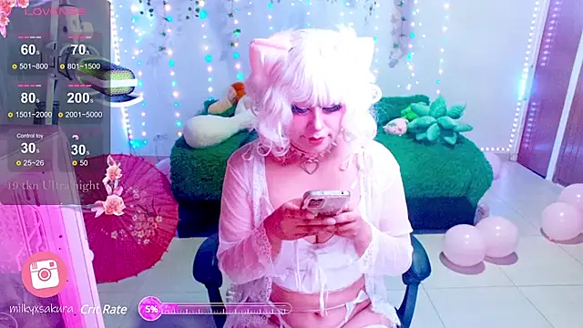 Snapshot of MilkyXSakura chatting on 02/14/25, 02:18 MilkyXSakura online show from 02/14/25, 02:18