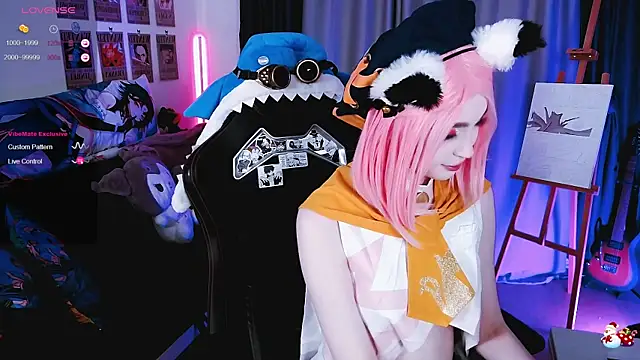 Snapshot of _Sparkland_ chatting on 02/07/25, 10:20 Sparkland online show from 02/07/25, 10:20