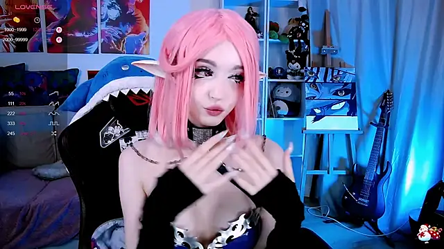 Snapshot of _Sparkland_ chatting on 09/24/25, 07:28 Sparkland online show from 09/24/25, 07:28