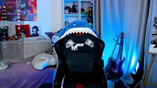 Snapshot of _Sparkland_ chatting on 10/07/25, 08:39 Sparkland online show from 10/07/25, 08:39