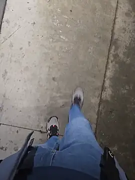 Snapshot of Keshuloveyou chatting on 12/28/24, 06:06 Keshuloveyou online show from 12/28/24, 06:06