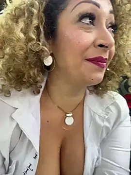 Snapshot of Katti_Barrera chatting on 07/25/26, 09:45 Katti Barrera online show from 07/25/26, 09:45