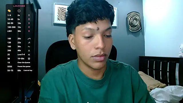 Snapshot of Xander_bonnet1 chatting on 01/16/25, 10:55 Xander bonnet1 online show from 01/16/25, 10:55