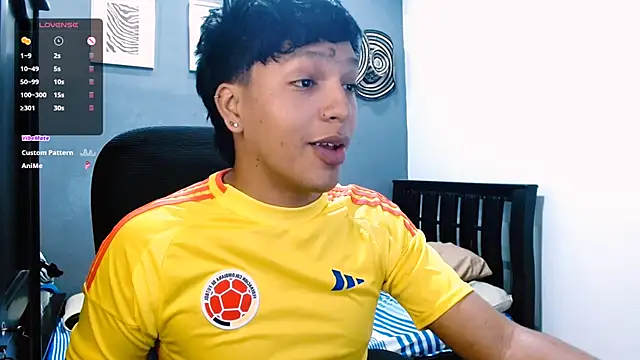 Snapshot of Xander_bonnet1 chatting on 01/27/25, 12:16 Xander bonnet1 online show from 01/27/25, 12:16