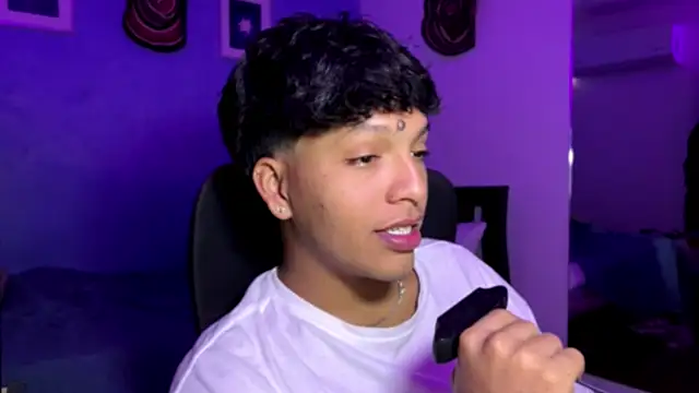 Snapshot of Xander_bonnet1 chatting on 12/04/25, 12:25 Xander bonnet1 online show from 12/04/25, 12:25