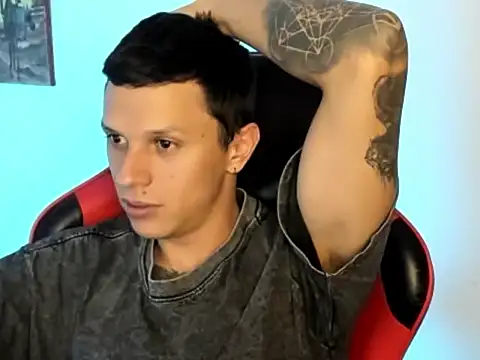 Snapshot of goodboy69l chatting on 02/26/26, 11:48 goodboy69l online show from 02/26/26, 11:48