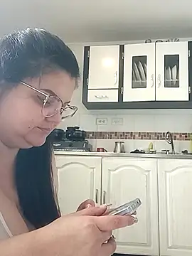 Madisonpalacio online show from 02/04/25, 01:56