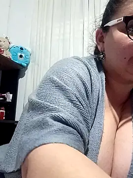 Madisonpalacio online show from 02/06/25, 02:11