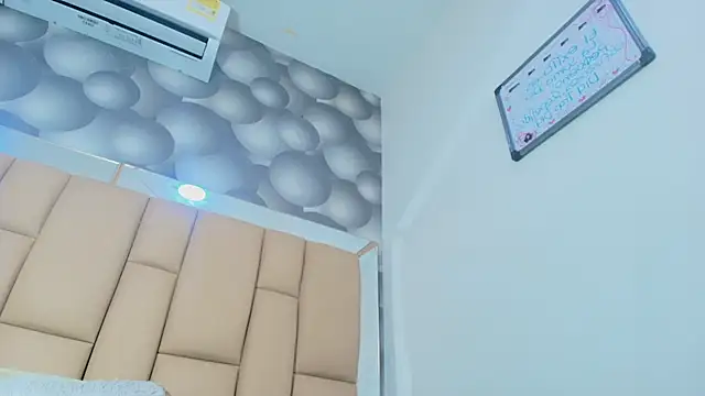 Snapshot of mss_samy chatting on 11/21/25, 03:05 mss samy online show from 11/21/25, 03:05