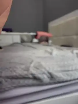 MobiLiveShow online show from 02/11/25, 02:35