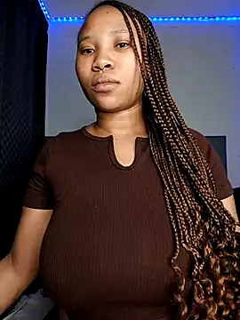 DrippinCaramelCutie online show from 02/18/26, 09:33