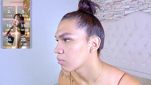 Sara-Smith- online show from 04/18/26, 12:31