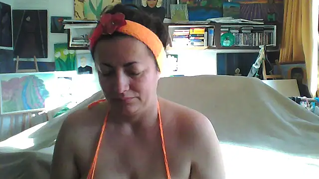 MariaAnaSunshine online show from 10/19/25, 07:42