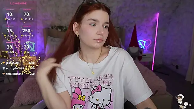 Snapshot of RedShinee chatting on 01/13/25, 05:12 RedShinee online show from 01/13/25, 05:12