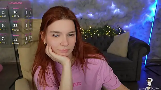 Snapshot of RedShinee chatting on 01/19/25, 02:04 RedShinee online show from 01/19/25, 02:04