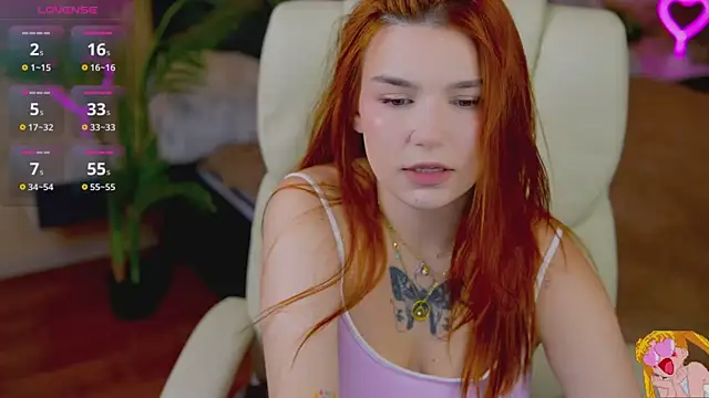 Snapshot of RedShinee chatting on 09/13/25, 05:40 RedShinee online show from 09/13/25, 05:40