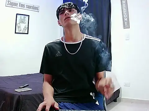 harrytomson 1 online show from 12/14/25, 10:31