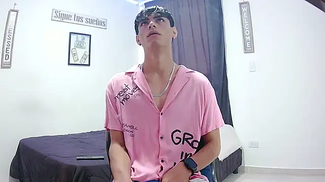 harrytomson 1 online show from 12/15/25, 01:04