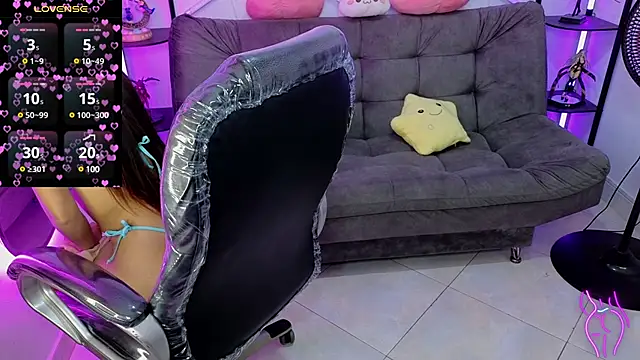 littlevixen18 online show from 02/26/25, 03:30