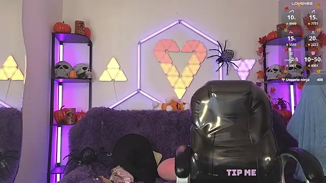 littlevixen18 online show from 10/08/25, 02:14