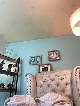 honey fox1 online show from 04/13/26, 11:59