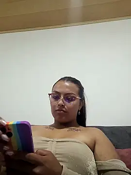 Snapshot of Fantasy-gil chatting on 03/05/25, 08:21 Fantasy-gil online show from 03/05/25, 08:21