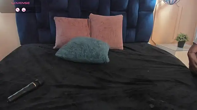 Yazmin rouse online show from 01/16/25, 05:12