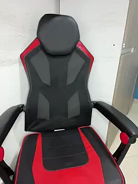 Snapshot of AndresChuboi chatting on 11/14/25, 03:05 AndresChuboi online show from 11/14/25, 03:05