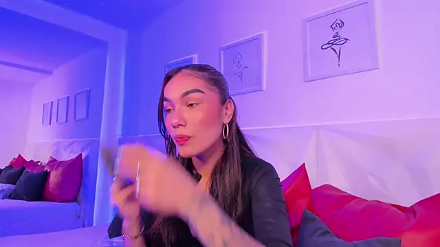 scarlet castro online show from 04/07/26, 05:02