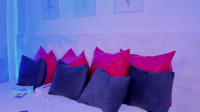 scarlet castro online show from 04/25/26, 08:17