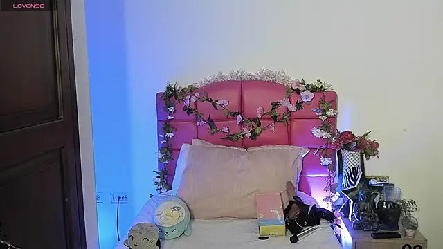 SexyNaf online show from 10/27/25, 07:18