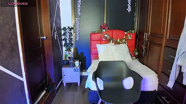 SexyNaf online show from 12/04/25, 07:33