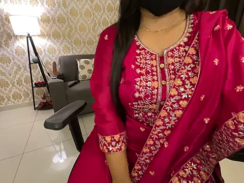 Snapshot of SamairAhh chatting on 01/14/25, 05:45 SamairAhh online show from 01/14/25, 05:45