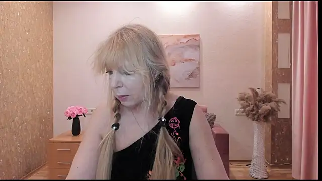 Anna Diax online show from 04/02/26, 11:41