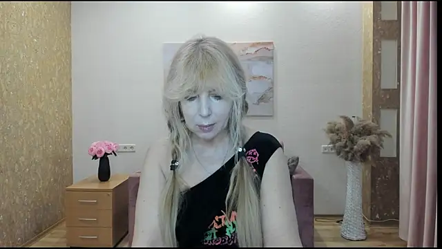 Anna Diax online show from 04/04/26, 12:13