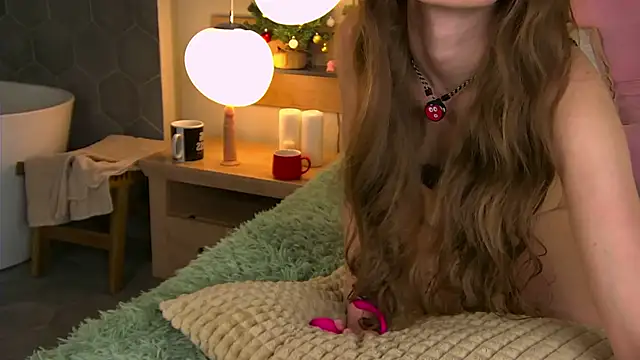 Snapshot of AshleyDouglas chatting on 12/30/24, 02:30 AshleyDouglas online show from 12/30/24, 02:30