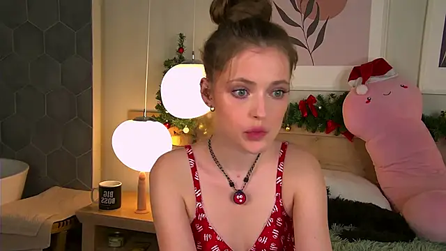 Snapshot of AshleyDouglas chatting on 12/31/24, 04:04 AshleyDouglas online show from 12/31/24, 04:04