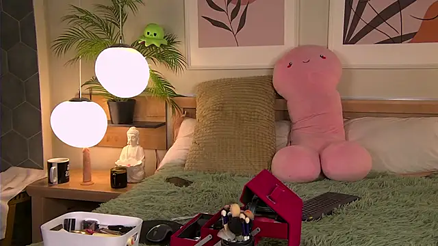 Snapshot of AshleyDouglas chatting on 01/18/25, 04:37 AshleyDouglas online show from 01/18/25, 04:37