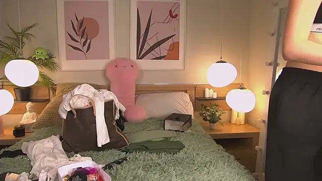 Snapshot of AshleyDouglas chatting on 01/20/25, 04:21 AshleyDouglas online show from 01/20/25, 04:21