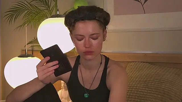 Snapshot of AshleyDouglas chatting on 01/23/25, 02:33 AshleyDouglas online show from 01/23/25, 02:33