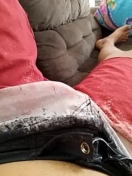 jhondivulga18 online show from 04/08/26, 10:15