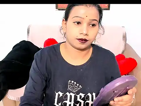 kendracox21 online show from 02/03/26, 04:21