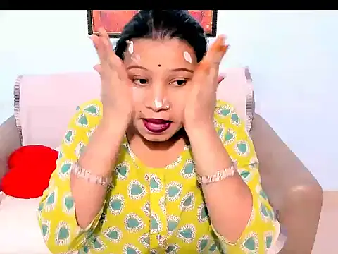 kendracox21 online show from 02/18/26, 04:30