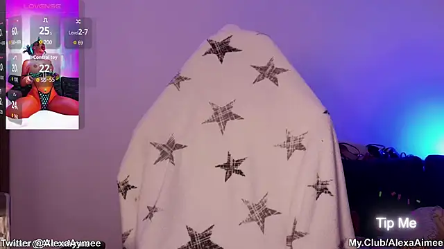 Snapshot of AlexaAimee chatting on 10/26/25, 10:15 AlexaAimee online show from 10/26/25, 10:15