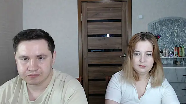 Snapshot of Kristy-Max chatting on 02/10/25, 04:08 Kristy-Max online show from 02/10/25, 04:08