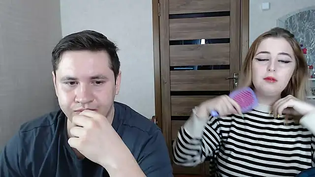 Snapshot of Kristy-Max chatting on 02/18/25, 12:37 Kristy-Max online show from 02/18/25, 12:37